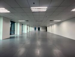 Oue Downtown (D1), Office #624472091